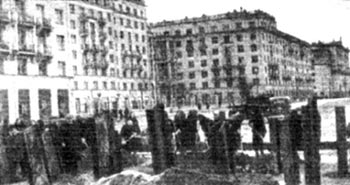 Antitank barricades in the streets of Moscow. December 1941.